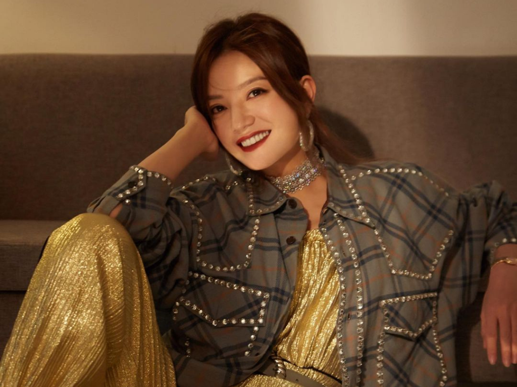 Zhao Wei suddenly gone missing from China’s internet