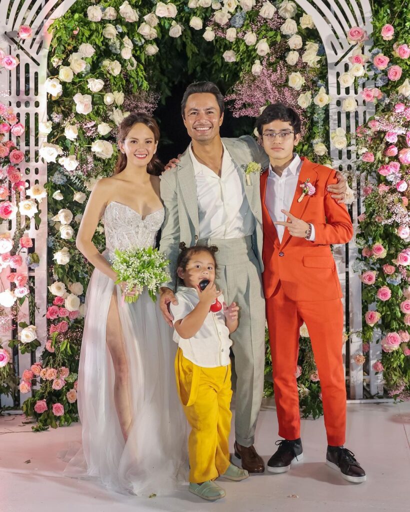 John Lloyd Cruz wishes Ellen Adarna well on marriage, celeb asia, derek ramsay, ellen adarna, john lloyd cruz, theHive.Asia