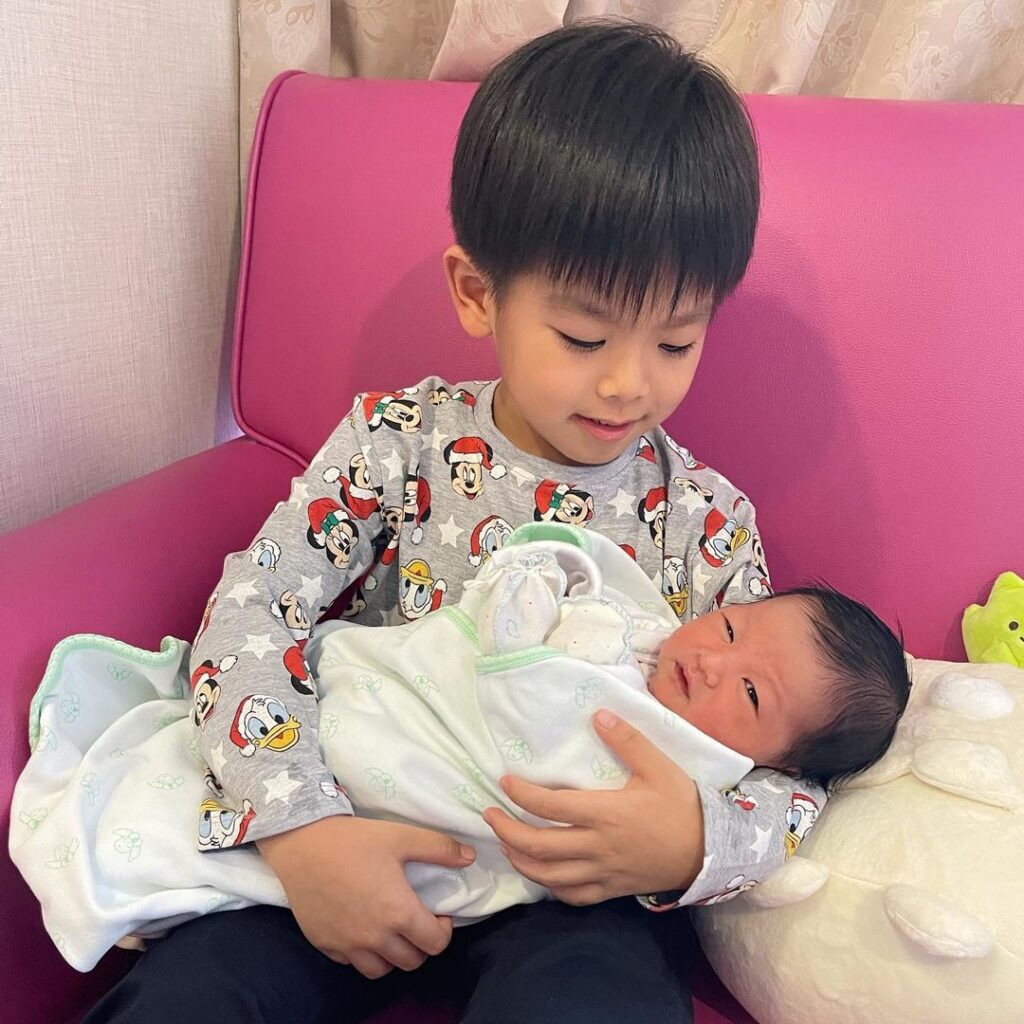 Lai Lok Yi and wife Nicole welcome baby number two, celeb asia, lai lok yi, theHive.Asia