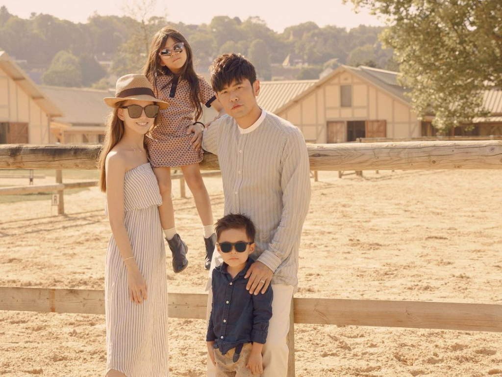 Jay Chou shares first proper family photo