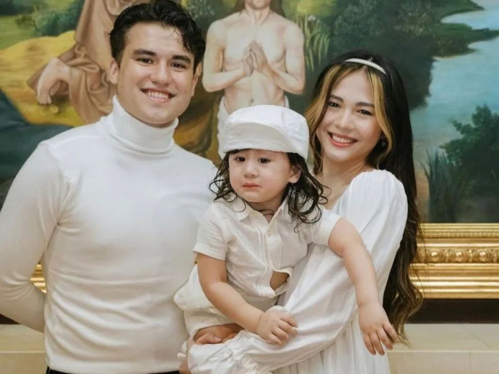 Markus Paterson and Janella Salvador reunite for son’s baptism