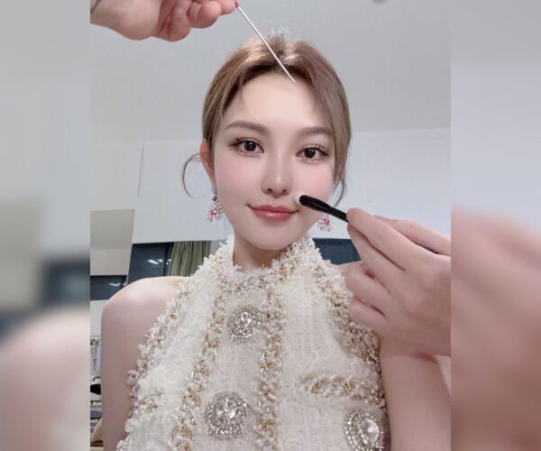 Grace Chow denies plastic surgery with makeup photos