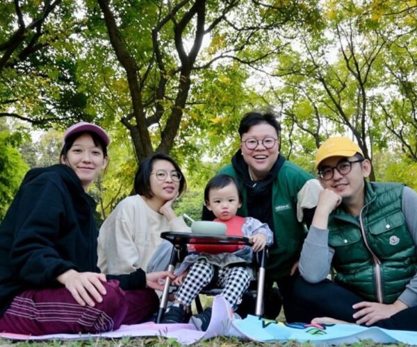 Summer Meng shares first family photo since Mickey Huang’s scandal