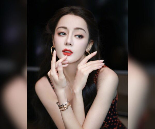 Netizens in awe with Dilraba Dilmurat’s English