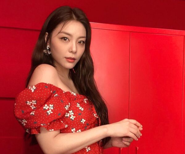 Ailee confirms to be in a relationship