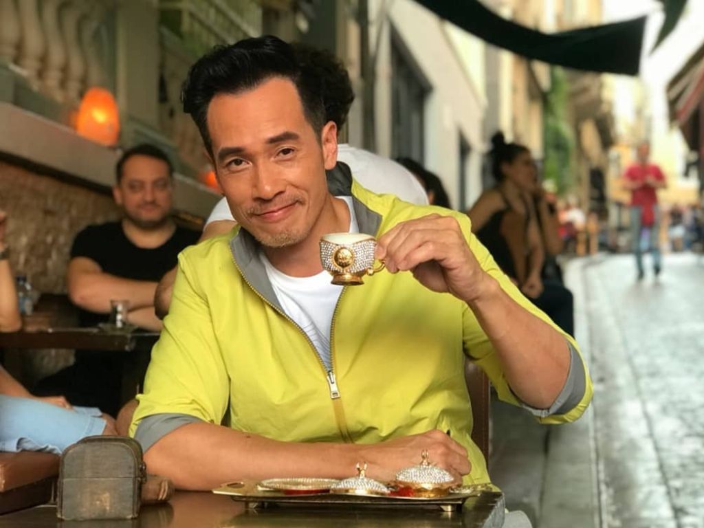 Moses Chan postpones plan to expand coffee business