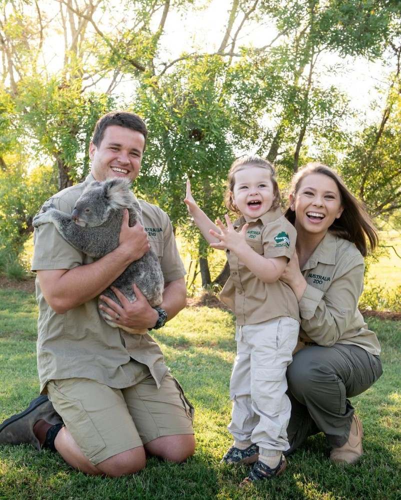 Steve Irwin’s granddaughter calls uncle Robert “Grandpa Crocodile”, bindi irwin, celeb, news, robert irwin, steve irwin, theHive.Asia