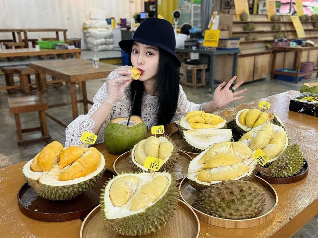 Fan Bingbing teases Malaysian fans with Bahasa Melayu post