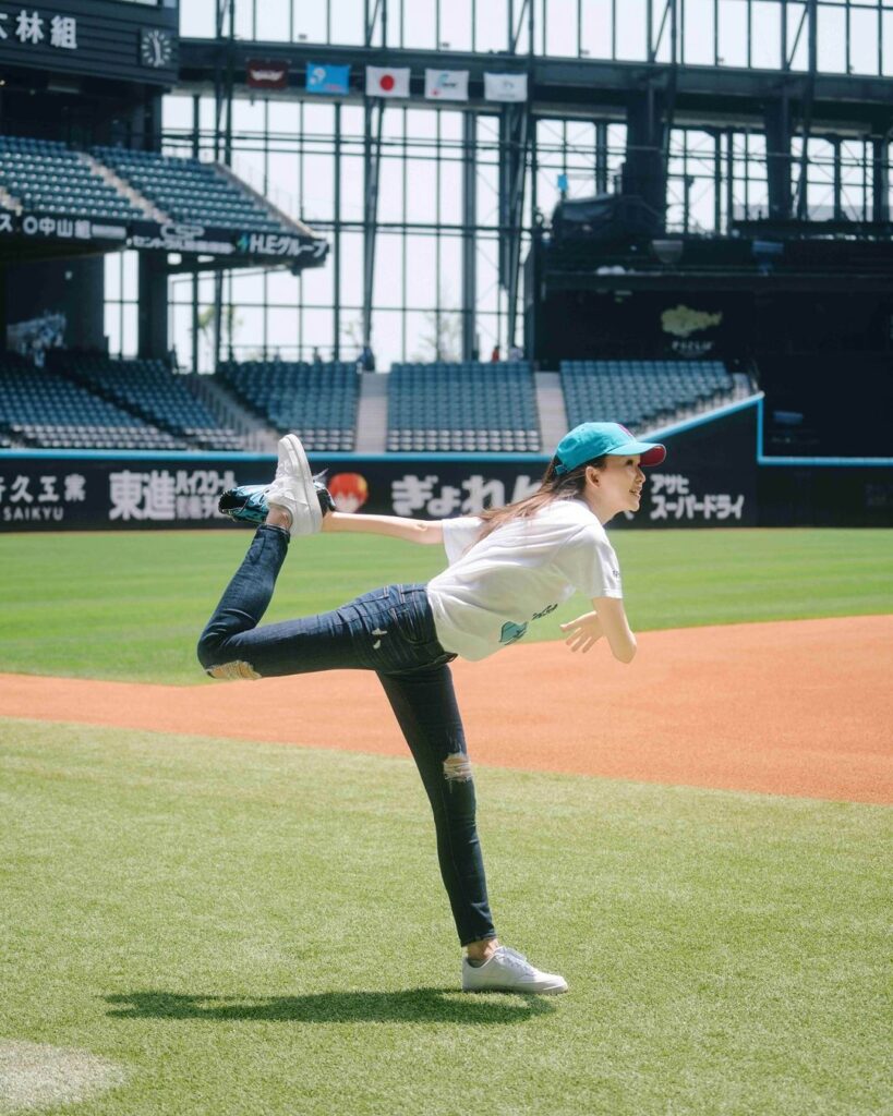 Lin Chi-ling elated over first pitch experience in Hokkaido, celeb asia, lin chi-ling, theHive.Asia