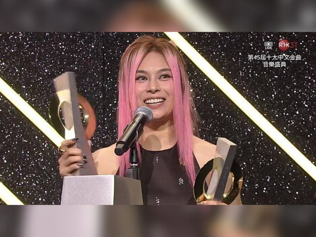 Gin Lee wins big at Top 10 Golden Songs Award