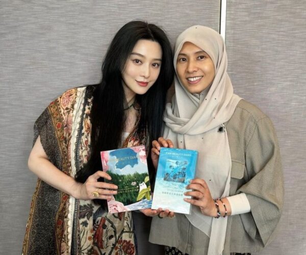 Fan Bingbing makes new friends in Malaysia