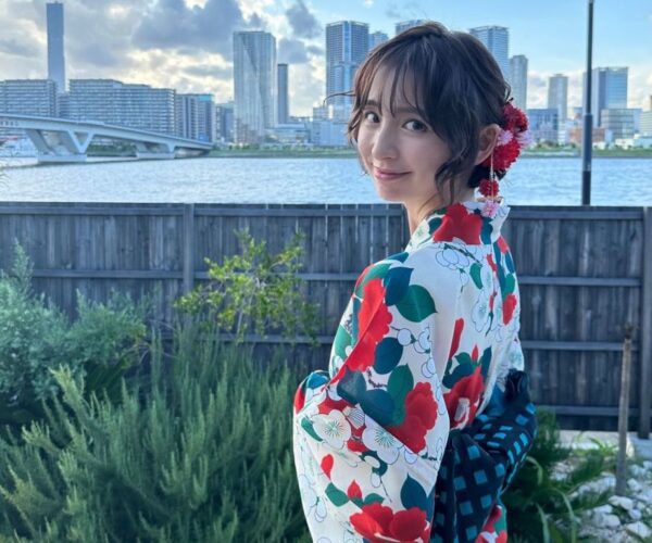 Mariko Shinoda is dating anew