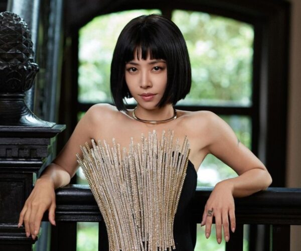 Jolin Tsai shows off new short bob post-world tour