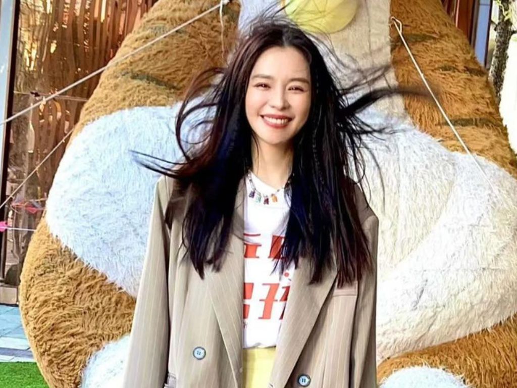 Vivian Hsu says she is okay after revelation about thyroid cancer